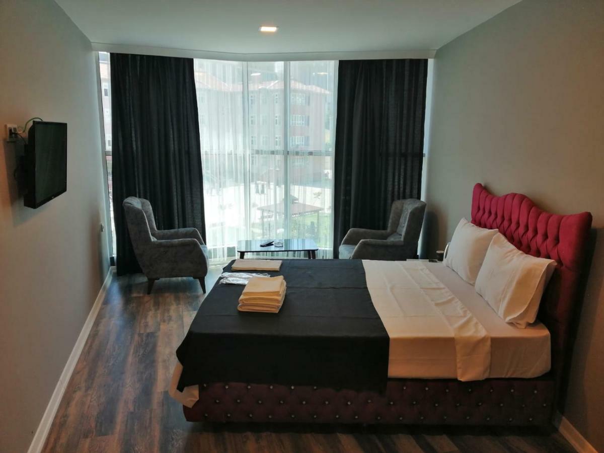 Plus Park Suite & Hotel Istanboel Buitenkant foto